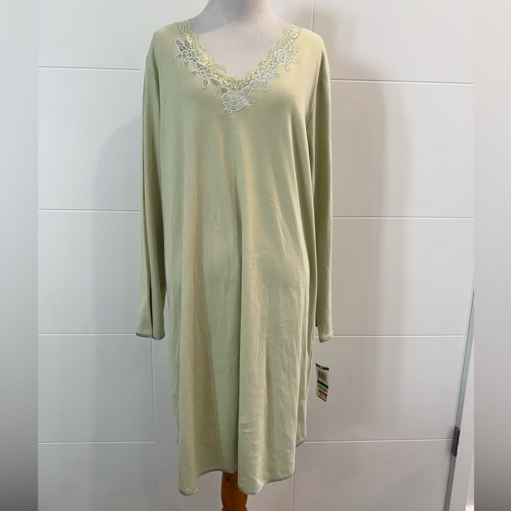 Charter Club Light Green Lace Trim Top nightgown size large